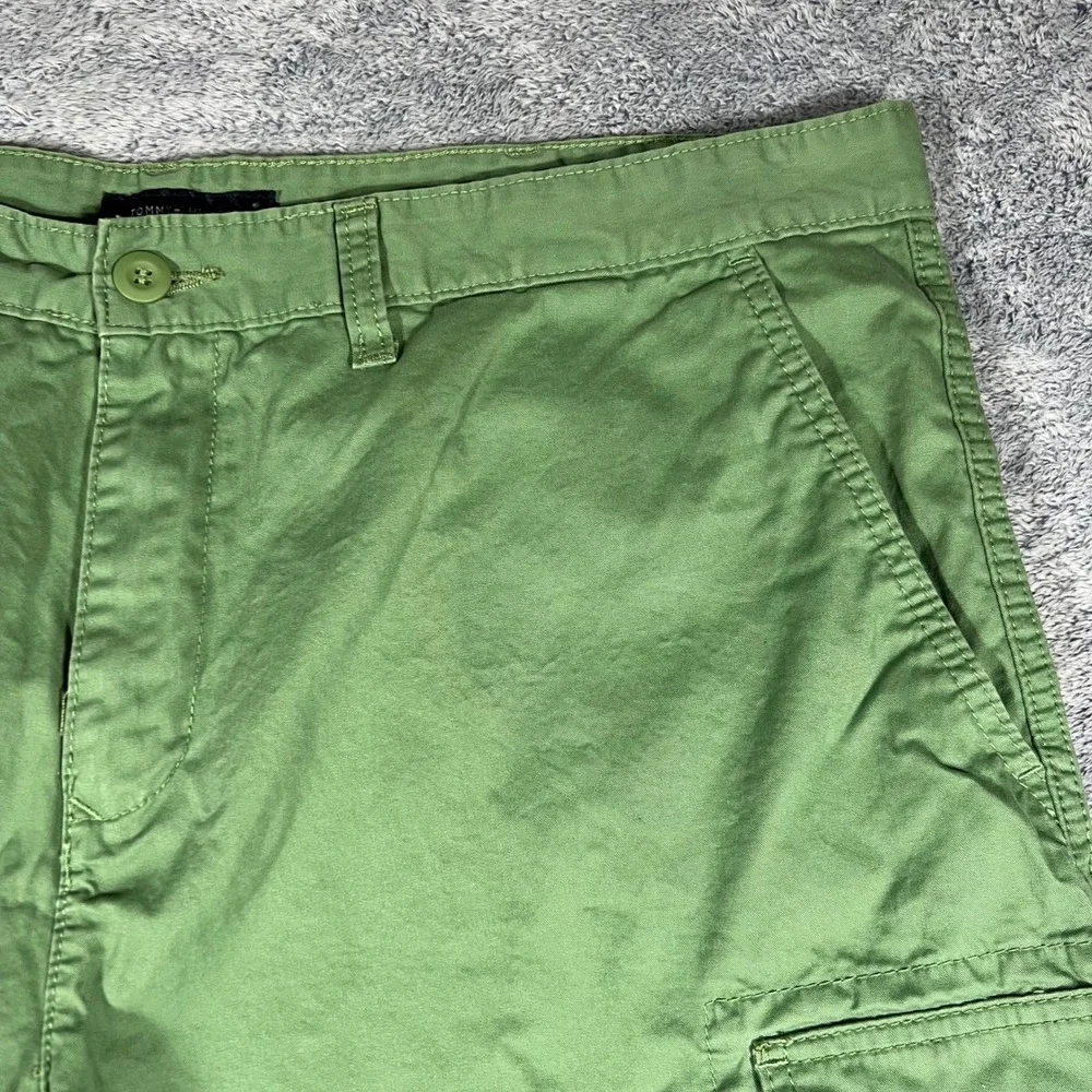 Tommy Hilfiger Mens Green Cotton Cargo Shorts Size 42 Utility Multi Pocket‎